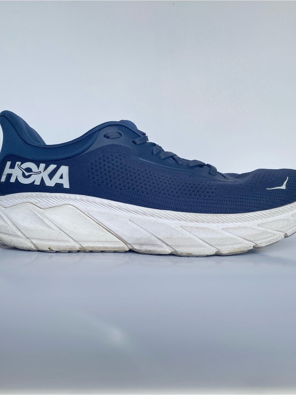 Hoka Men’s Arahi 7 Size 11 Navy Blue/White
